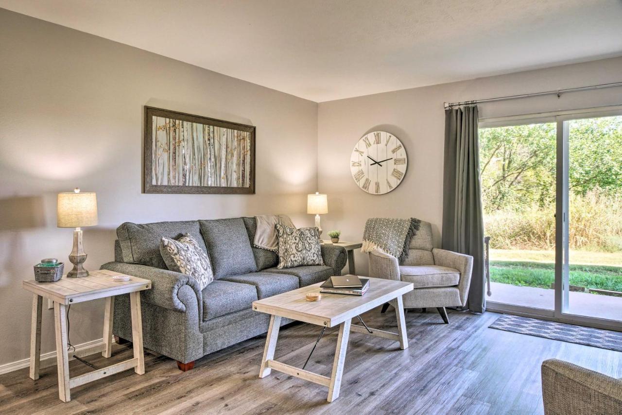 Cozy Condo With Pool Access, 5 Mi To Table Rock Lake Branson Exteriör bild